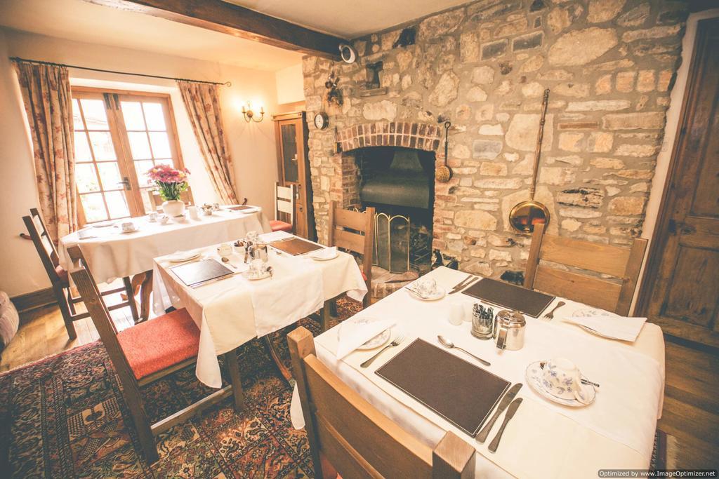 Weycroft Mill House Bed And Breakfast Axminster Bagian luar foto