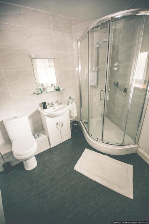 Weycroft Mill House Bed And Breakfast Axminster Ruang foto